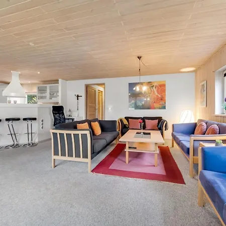 Dom wakacyjny Tuula - 1-1km From The Sea By Interhome