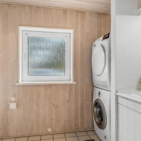 Feriehus Tuula - 1km From The Sea By Interhome