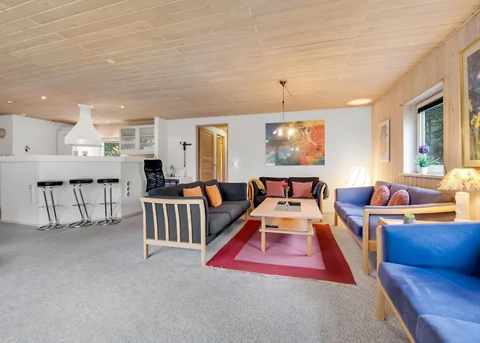 Prázdninový dům Tuula - 1-1km From The Sea By Interhome